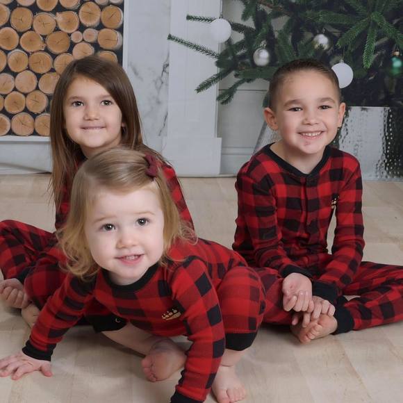 Meet your Posher, Danielle - Picture 1 of 1